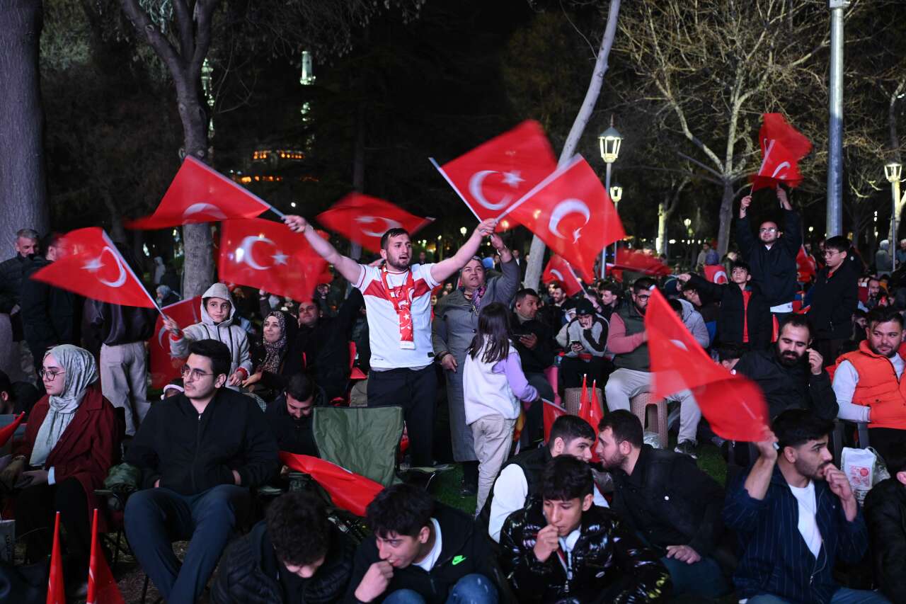 24 yılın ardından gelen zafer Konya’da dev ekranda verildi 2